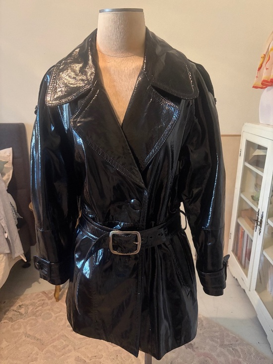 Lillie Rubin Jackets & Blazers - Lillie Rubin Exclusive patent leather jacket